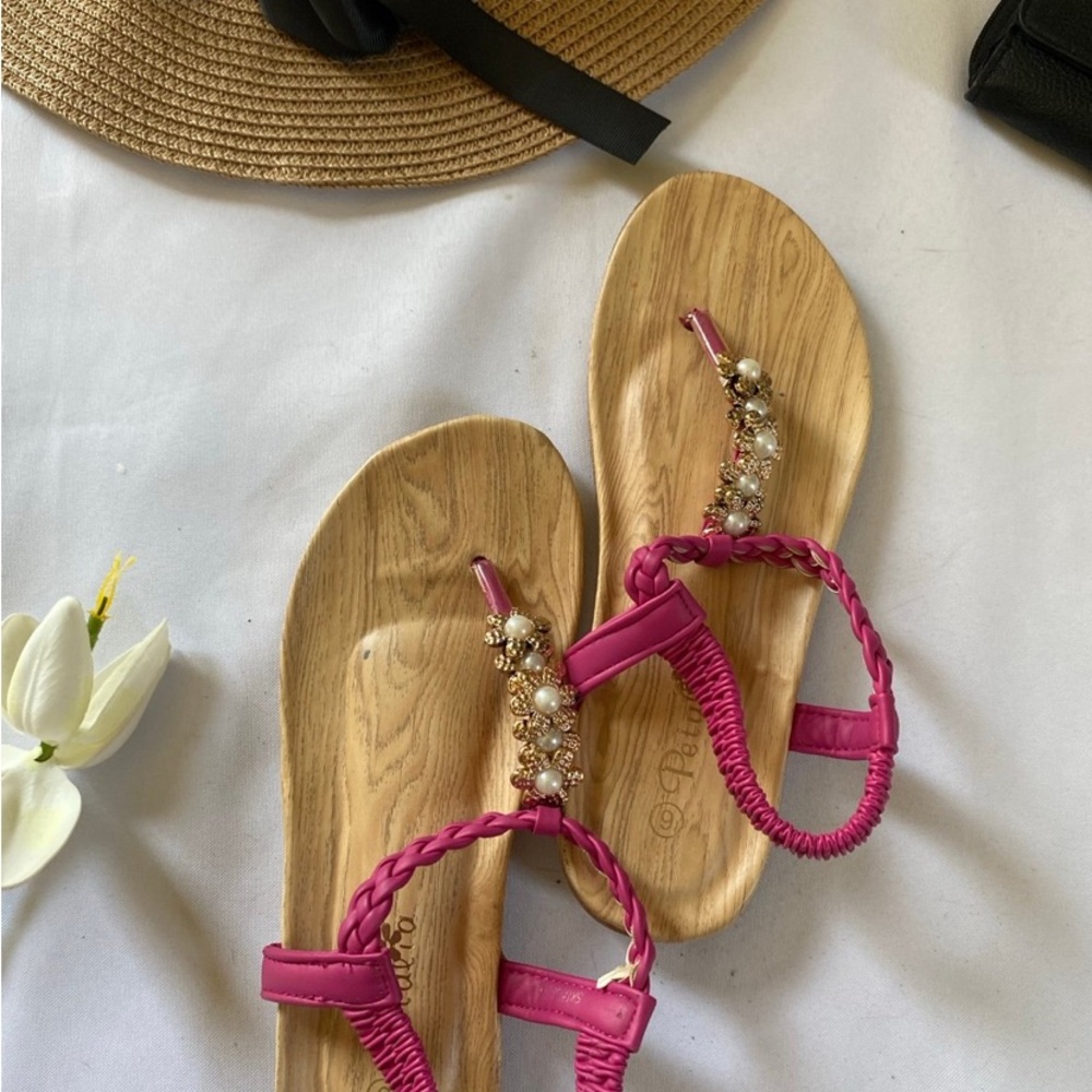 Pink petalia summer slip on garder sandals tan pink size 6 flat